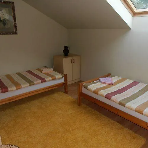 Palya Vendeghaz Апартаменты Pusztaszer